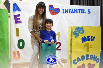 Festa do Caderno: Infantil 5C - Profª Adriana