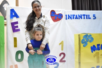 Festa do Caderno: Infantil 5C - Profª Adriana