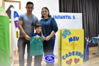 Festa do Caderno: Infantil 5C - Profª Adriana