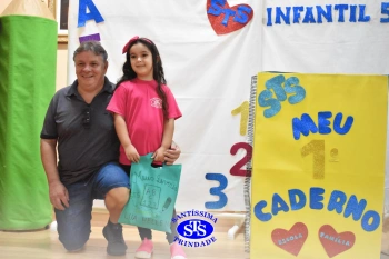 Festa do Caderno: Infantil 5C - Profª Adriana