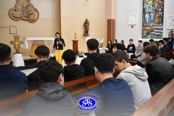Alunos dos Anos Finais e do Ensino Médio celebram a Páscoa