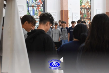 Alunos dos Anos Finais e do Ensino Médio celebram a Páscoa