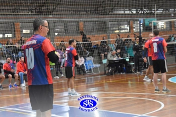 1º Torneio Franciscano de Vôlei Masculino Adulto reúne famílias no Ginásio do Colégio