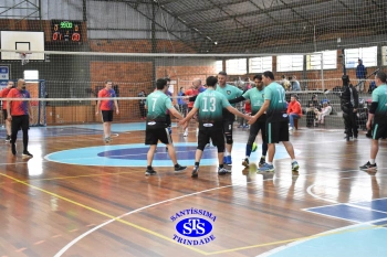 1º Torneio Franciscano de Vôlei Masculino Adulto reúne famílias no Ginásio do Colégio