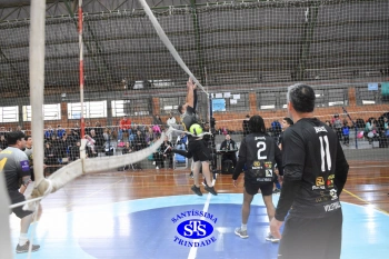 1º Torneio Franciscano de Vôlei Masculino Adulto reúne famílias no Ginásio do Colégio