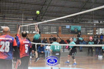 1º Torneio Franciscano de Vôlei Masculino Adulto reúne famílias no Ginásio do Colégio