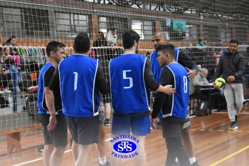 1º Torneio Franciscano de Vôlei Masculino Adulto reúne famílias no Ginásio do Colégio