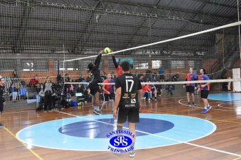 1º Torneio Franciscano de Vôlei Masculino Adulto reúne famílias no Ginásio do Colégio