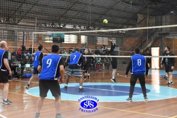 1º Torneio Franciscano de Vôlei Masculino Adulto reúne famílias no Ginásio do Colégio