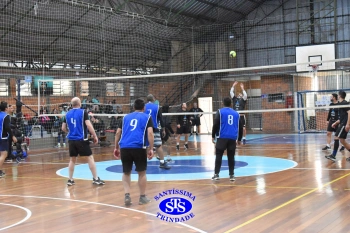 1º Torneio Franciscano de Vôlei Masculino Adulto reúne famílias no Ginásio do Colégio