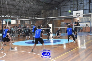 1º Torneio Franciscano de Vôlei Masculino Adulto reúne famílias no Ginásio do Colégio