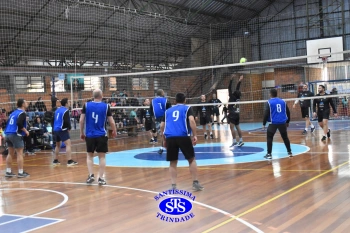 1º Torneio Franciscano de Vôlei Masculino Adulto reúne famílias no Ginásio do Colégio