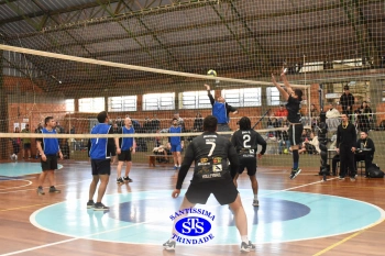 1º Torneio Franciscano de Vôlei Masculino Adulto reúne famílias no Ginásio do Colégio
