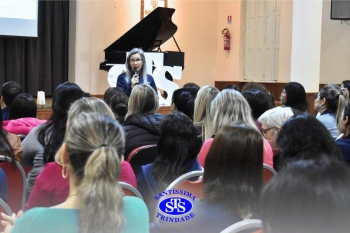 Profissionais participam de evento de lançamento das Matrículas 2024