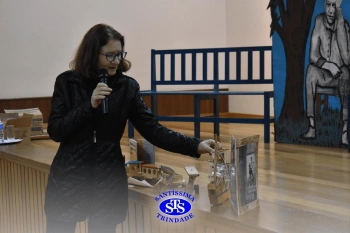 Alunos participam do Projeto Autor Presente com a escritora Leonir Batista | 3º ano