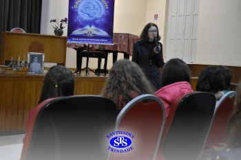 Alunos participam do Projeto Autor Presente com a escritora Leonir Batista | 3º ano