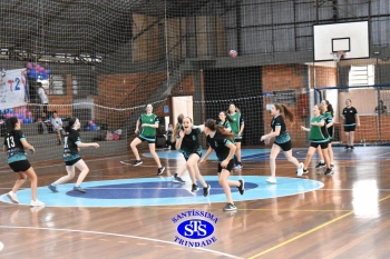 Alunos de 6º e de 7º ano participam dos Jogos Interséries Franciscanos