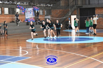 Alunos de 6º e de 7º ano participam dos Jogos Interséries Franciscanos