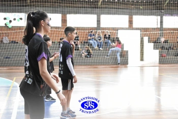 Alunos de 6º e de 7º ano participam dos Jogos Interséries Franciscanos