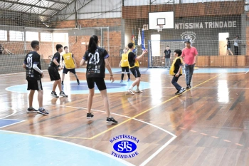 Alunos de 6º e de 7º ano participam dos Jogos Interséries Franciscanos
