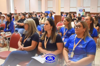 Diretrizes pedagógicas são apresentadas nas reuniões com os pais e com os responsáveis dos alunos 