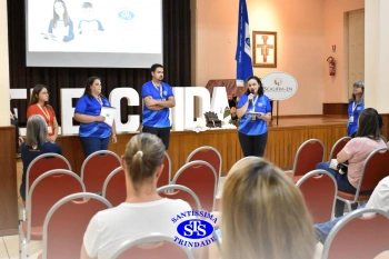 Diretrizes pedagógicas são apresentadas nas reuniões com os pais e com os responsáveis dos alunos 
