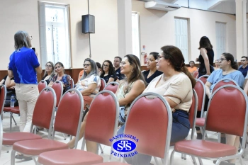 Diretrizes pedagógicas são apresentadas nas reuniões com os pais e com os responsáveis dos alunos 