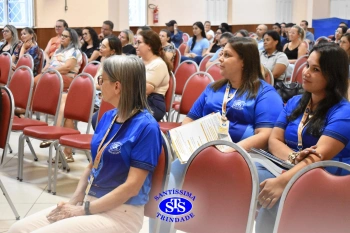 Diretrizes pedagógicas são apresentadas nas reuniões com os pais e com os responsáveis dos alunos 
