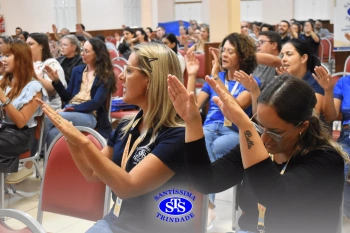 Diretrizes pedagógicas são apresentadas nas reuniões com os pais e com os responsáveis dos alunos 