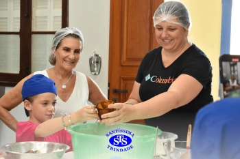 Alunos fazem pães para a Celebração de Páscoa | 1º ano