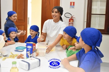 Alunos fazem pães para a Celebração de Páscoa | 1º ano