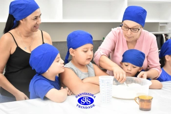 Alunos fazem pães para a Celebração de Páscoa | 1º ano