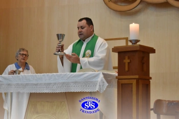 Estudantes participam de Celebração Eucarística na Capela do Colégio