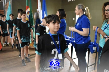 Alunos de 6º e de 7º ano participam dos Jogos Interséries Franciscanos