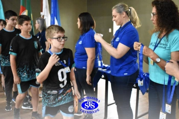 Alunos de 6º e de 7º ano participam dos Jogos Interséries Franciscanos