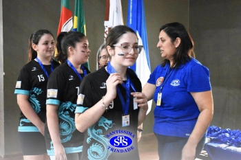 Alunos de 6º e de 7º ano participam dos Jogos Interséries Franciscanos