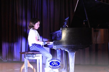Alunos apresentam suas habilidades no Recital de Piano
