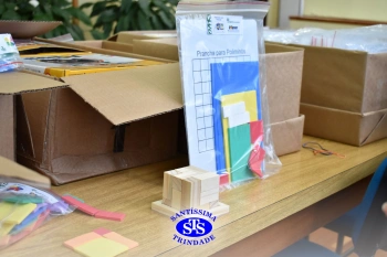 Material concreto para as aulas de Matemática já está no Colégio - Sistema Anglo de Ensino