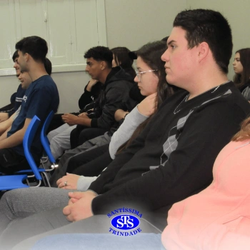 Alunos aprendem sobre primeiros socorros | Ensino Médio