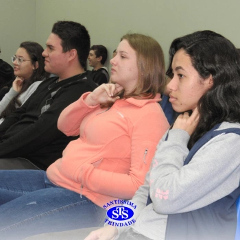 Alunos aprendem sobre primeiros socorros | Ensino Médio