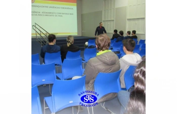 Alunos aprendem sobre primeiros socorros | Ensino Médio