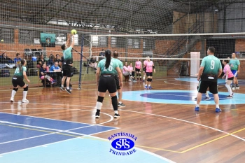 Colégio e APM promovem 1º Torneio de Vôlei Misto no 23º Valorando