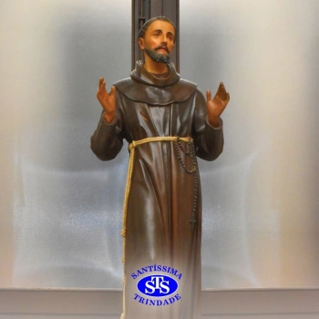 Famílias do Colégio se reúnem em momentos de oração e gratidão na Catedral