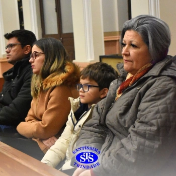 Famílias do Colégio se reúnem em momentos de oração e gratidão na Catedral