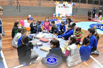 1º Anoitecer no Santíssima reúne turmas de Infantil 5 e de 1º ano