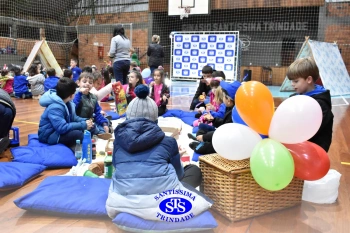 1º Anoitecer no Santíssima reúne turmas de Infantil 5 e de 1º ano