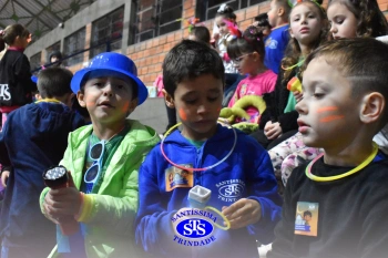 1º Anoitecer no Santíssima reúne turmas de Infantil 5 e de 1º ano