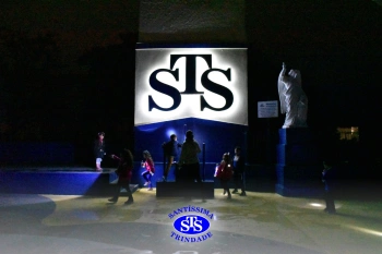 1º Anoitecer no Santíssima reúne turmas de Infantil 5 e de 1º ano