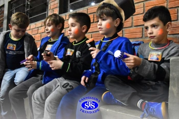 1º Anoitecer no Santíssima reúne turmas de Infantil 5 e de 1º ano