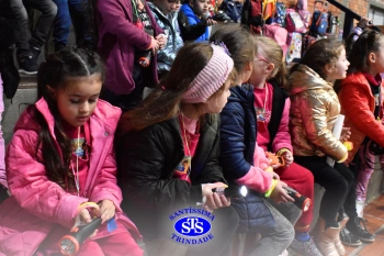 1º Anoitecer no Santíssima reúne turmas de Infantil 5 e de 1º ano